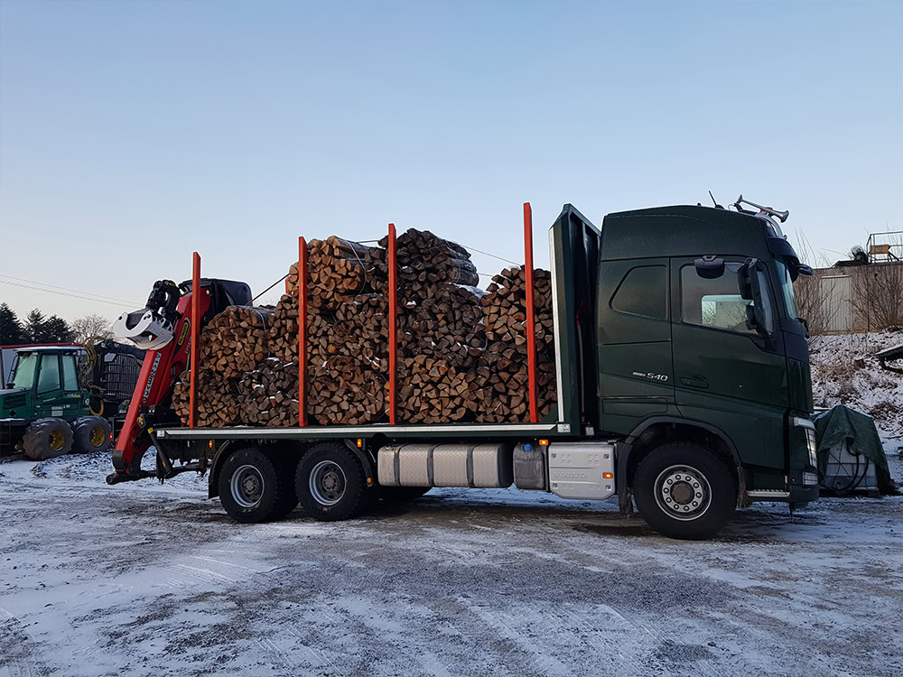 Holztransport - Forstbetrieb Sartoris